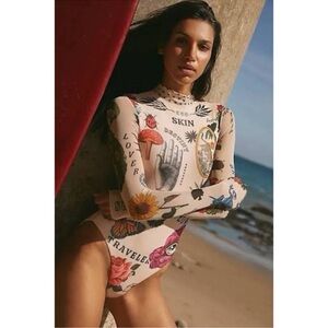 Agua Bendita Mei One-Piece Surf Suit Long-Sleeve Swim Zodiac Ivory Print Large